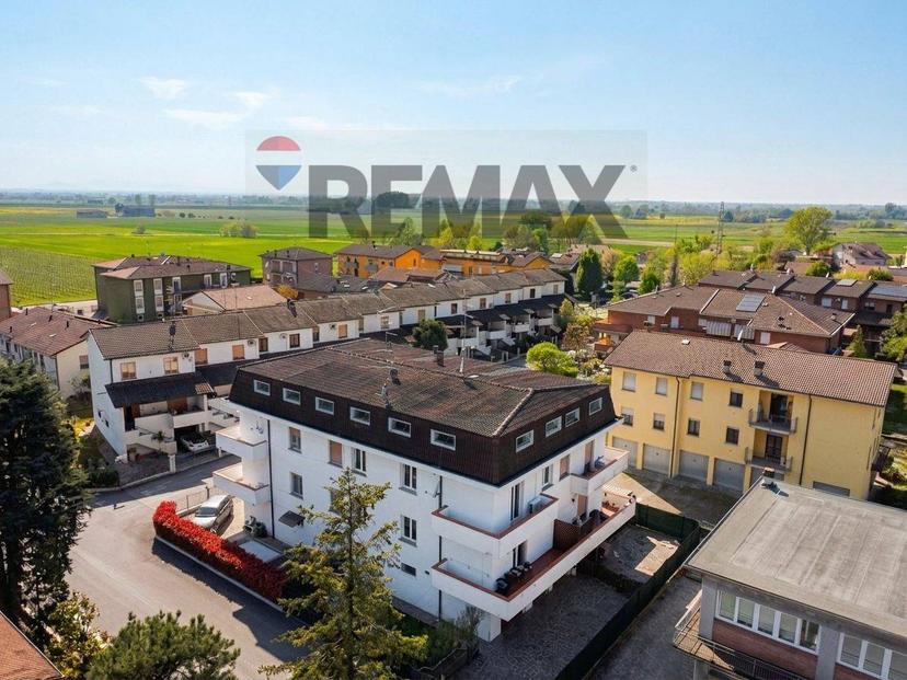 Quadrilocale in Via Caduti per La Libertà 10, Cadelbosco di Sopra — foto 4 di 5