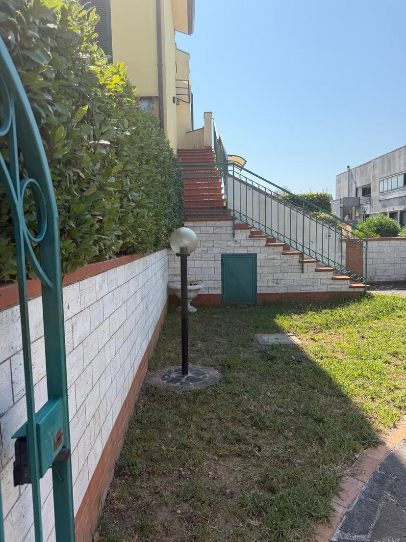 Villa a schiera in Via Larga 37, Luni — foto 4 di 5