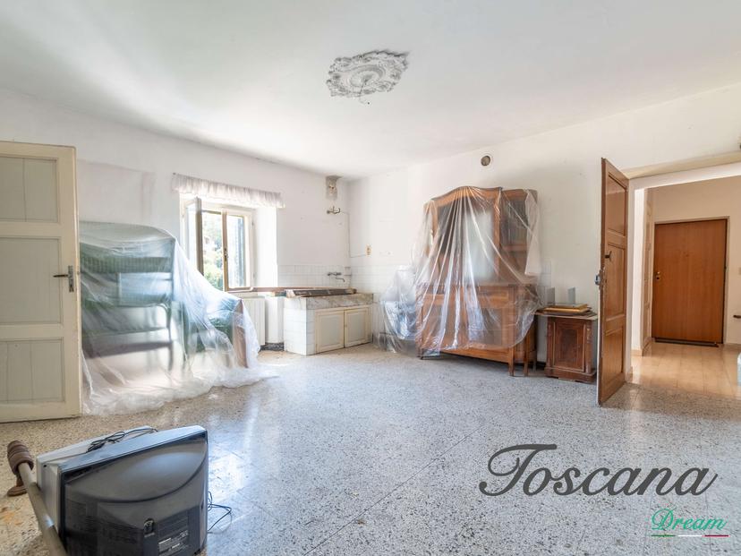 Trilocale, Monterotondo Marittimo