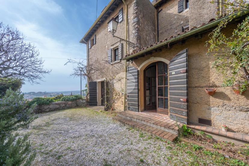 Rustico in Via Vittorio Veneto 12, Cavaion Veronese — foto 2 di 5