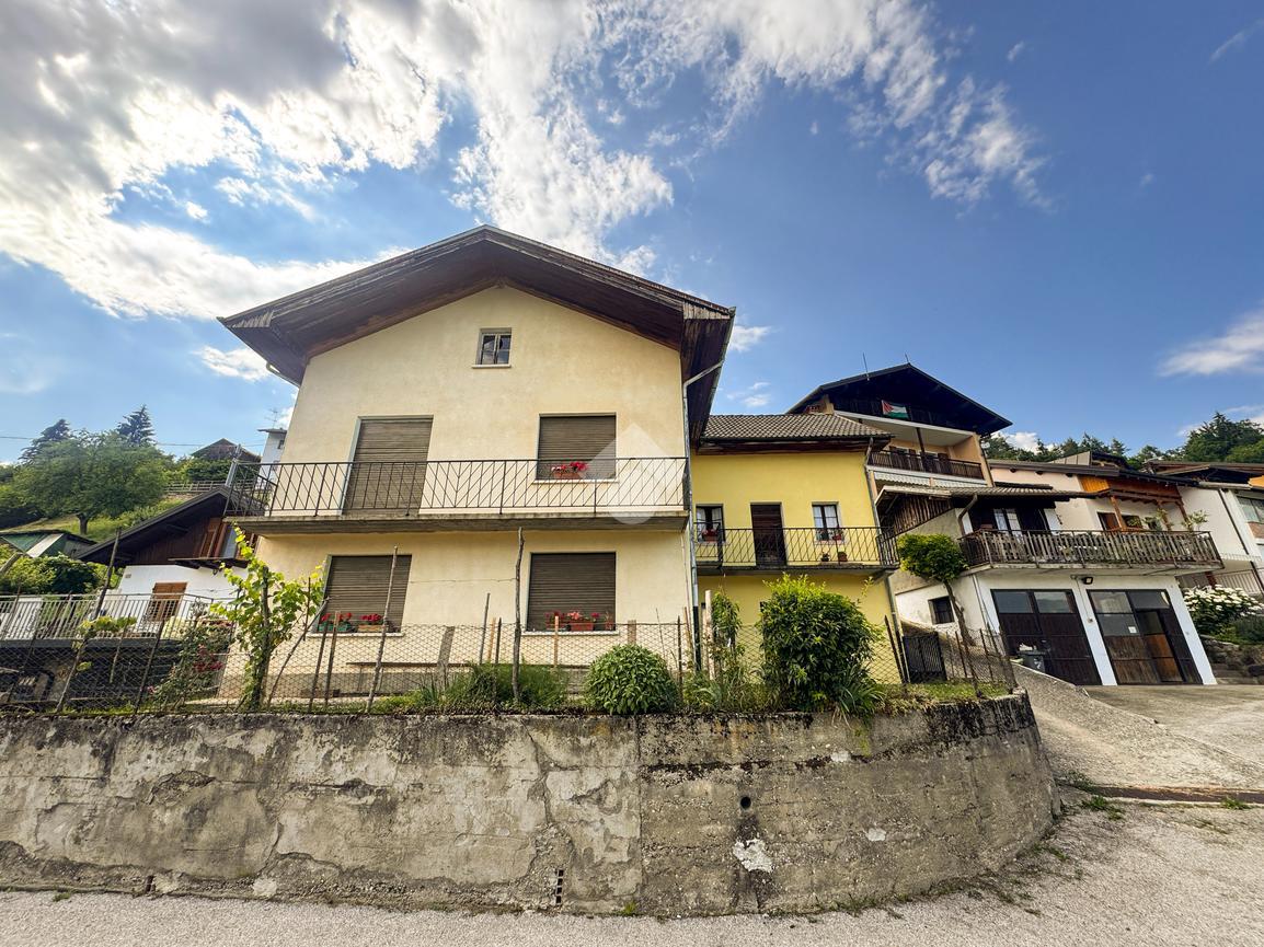 Casa indipendente in Via Pezzè 42, Lamon