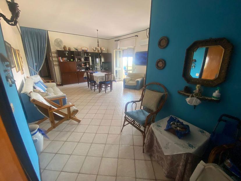 Quadrilocale in Via Azzurra De Due Mari 16, Falerna