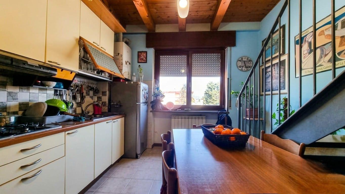 Trilocale in Via Strà 102, Caldiero