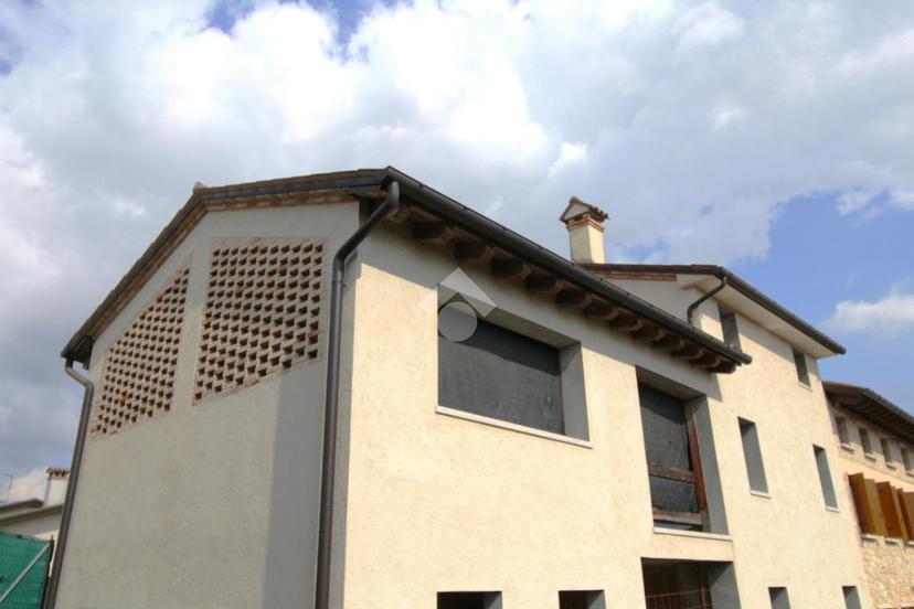 Villa in Via S. Gaetano 47, Castelcucco — foto 4 di 5