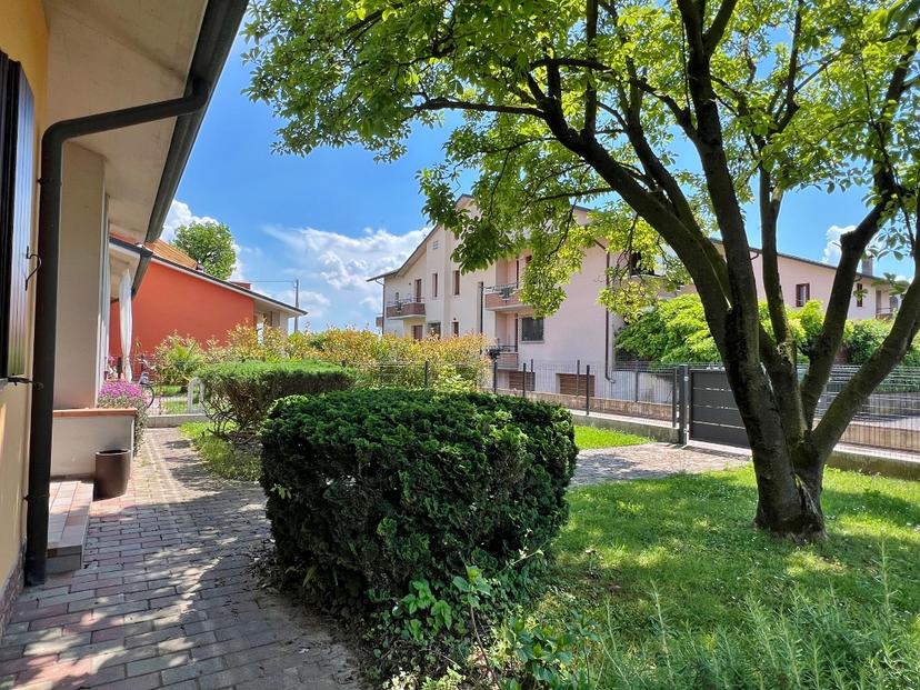 Villa a schiera in Via Casoni, Torri di Quartesolo — foto 2 di 5