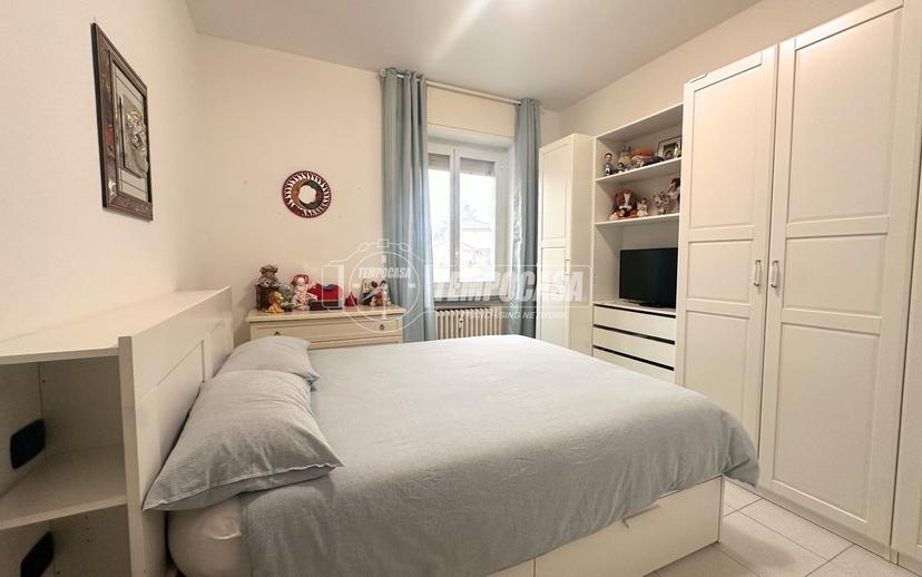 Trilocale in Via Medaglie d'Oro 20, Usmate Velate — foto 4 di 5