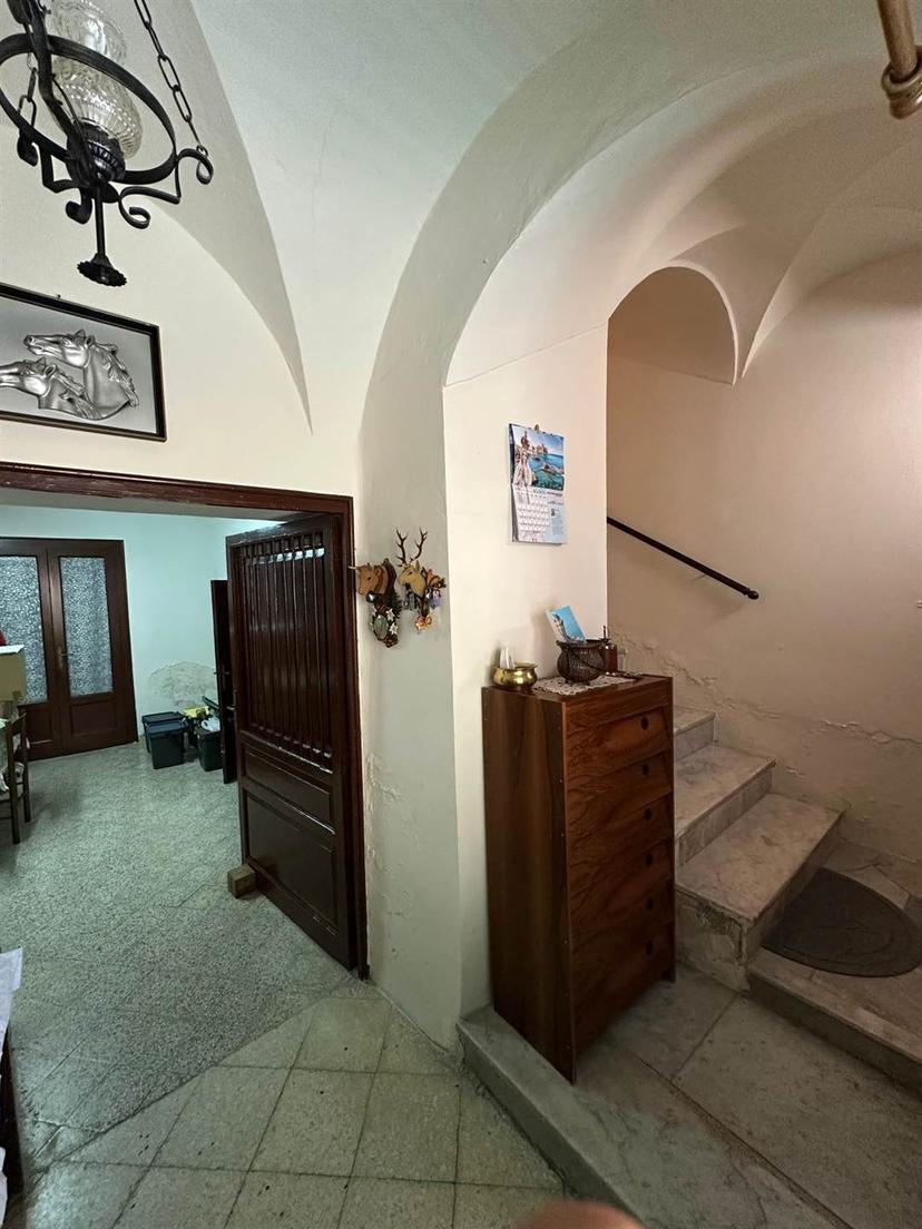 Casa indipendente, Palazzo Adriano — foto 2 di 5