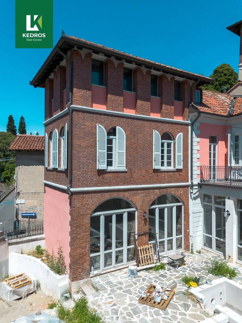 Casa indipendente in Piazza Garibaldi 7, Besozzo — foto 2 di 5