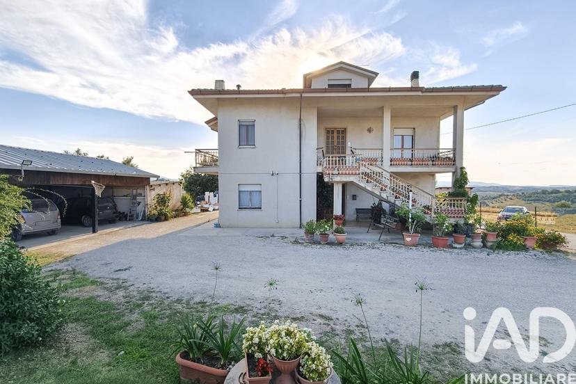 Villa in Via Colle Cerreto 18, Montegiorgio — foto 3 di 5