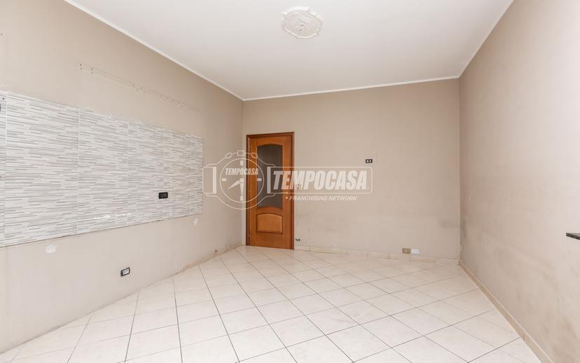 Quadrilocale in Via Novara 16/C, San Mauro Torinese — foto 4 di 5