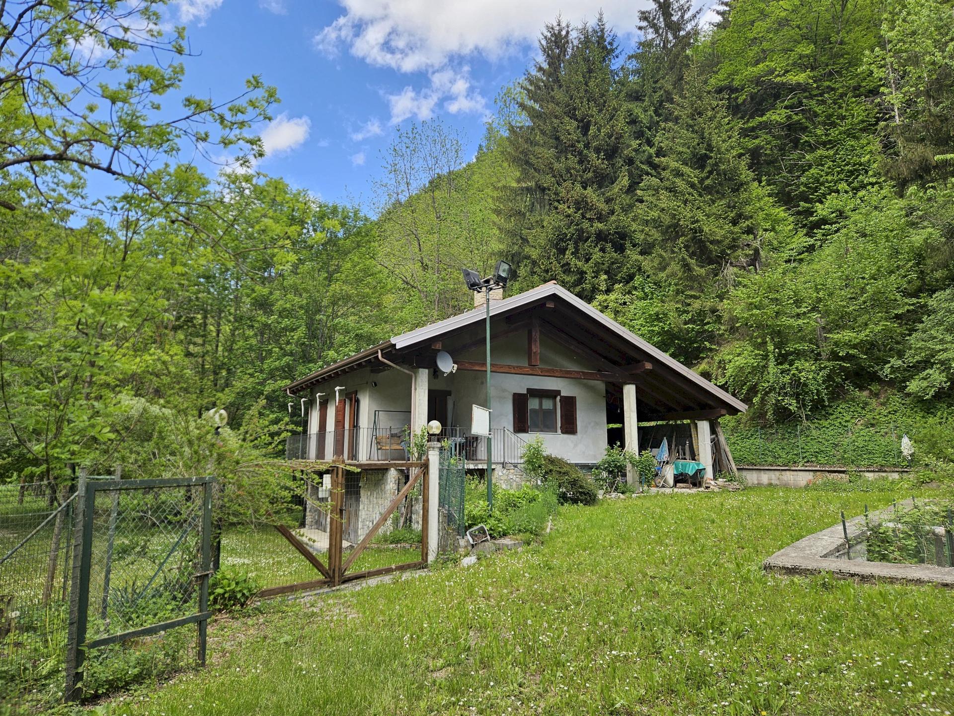 Casa indipendente in Bossea, Frabosa Soprana
