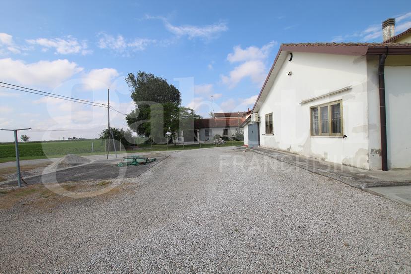 Casa indipendente in San Giovanni  24, Ostellato — foto 2 di 5