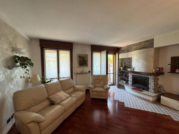 Trilocale in Viale Montecatini, Romano di Lombardia — foto 5 di 5