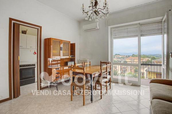 Trilocale in Viale Verbano 77, Gavirate