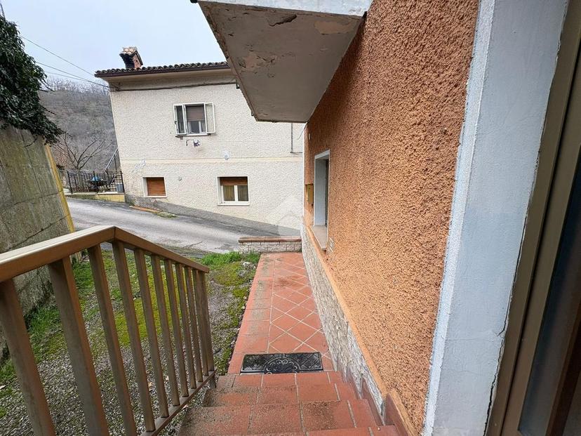 Casa indipendente in Piano di Balbano, Cantiano