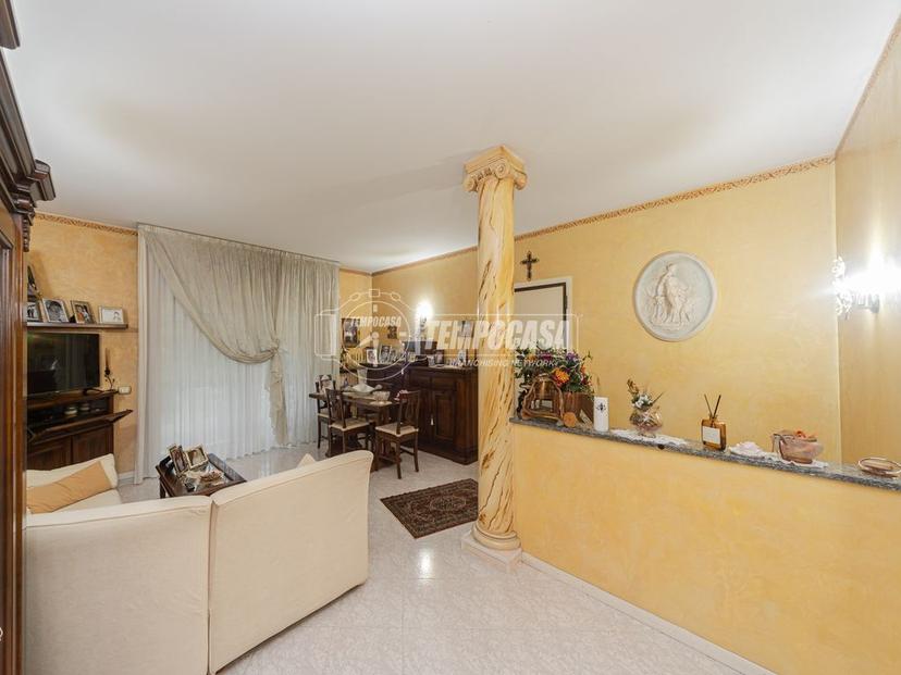 Quadrilocale in Via Luciano Manara 39, Muggiò — foto 4 di 5