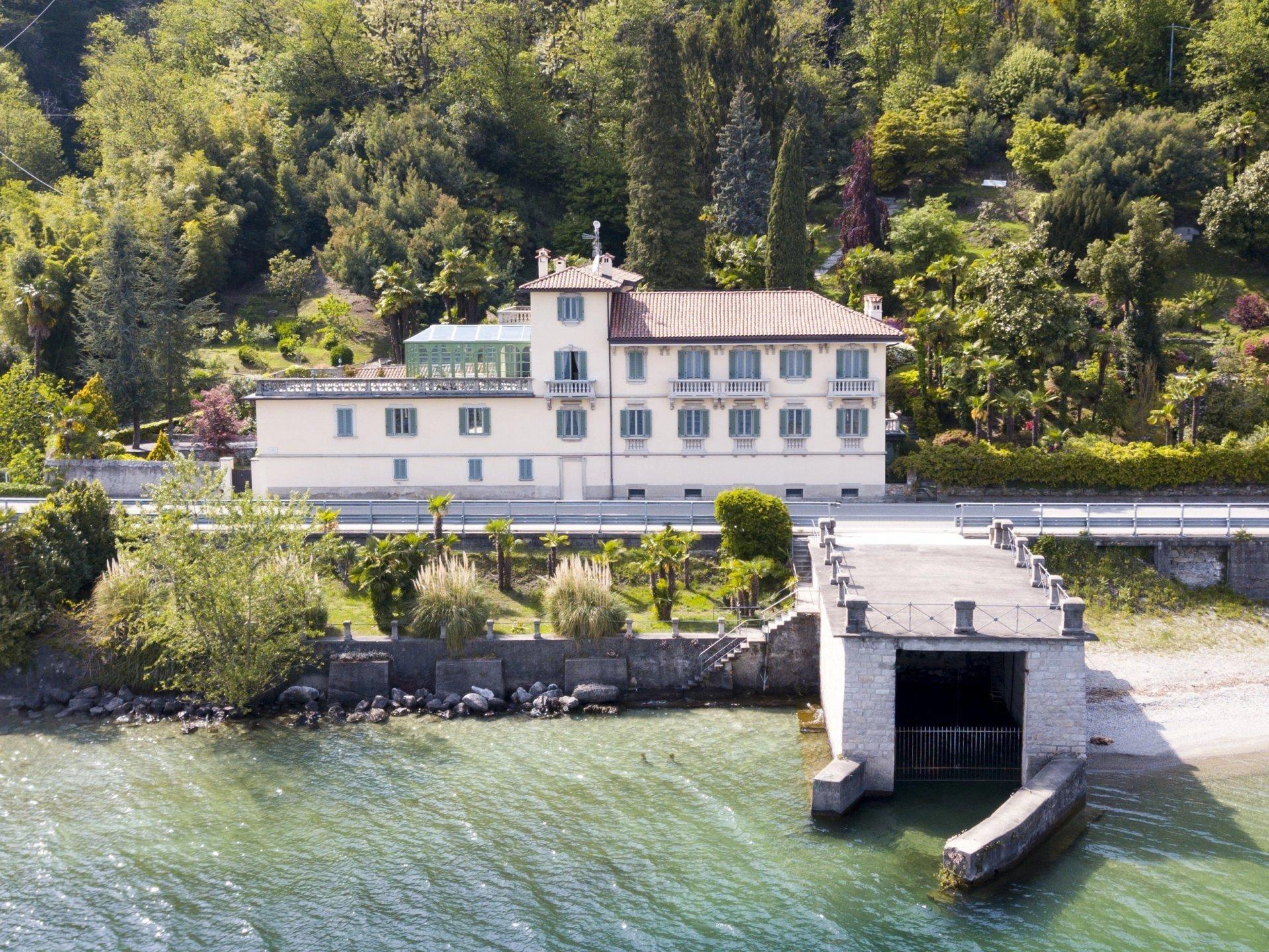Villa, Oggebbio