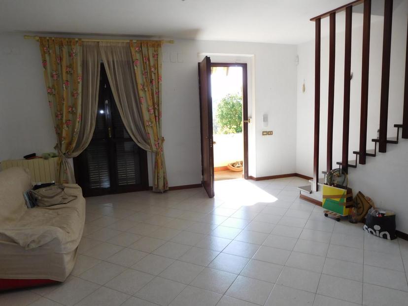 Villa a schiera, Calci — foto 4 di 5