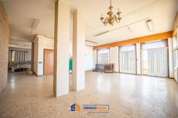 Quadrilocale in Via Camillo Benso di Cavour 105, Borgo San Dalmazzo — foto 2 di 5