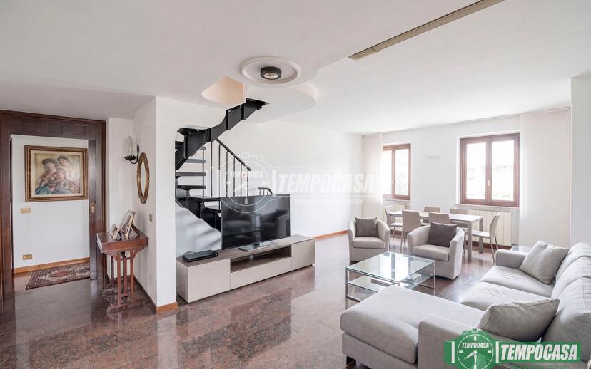 Villa in Via Lombardi 29, San Giuliano Milanese — foto 2 di 5
