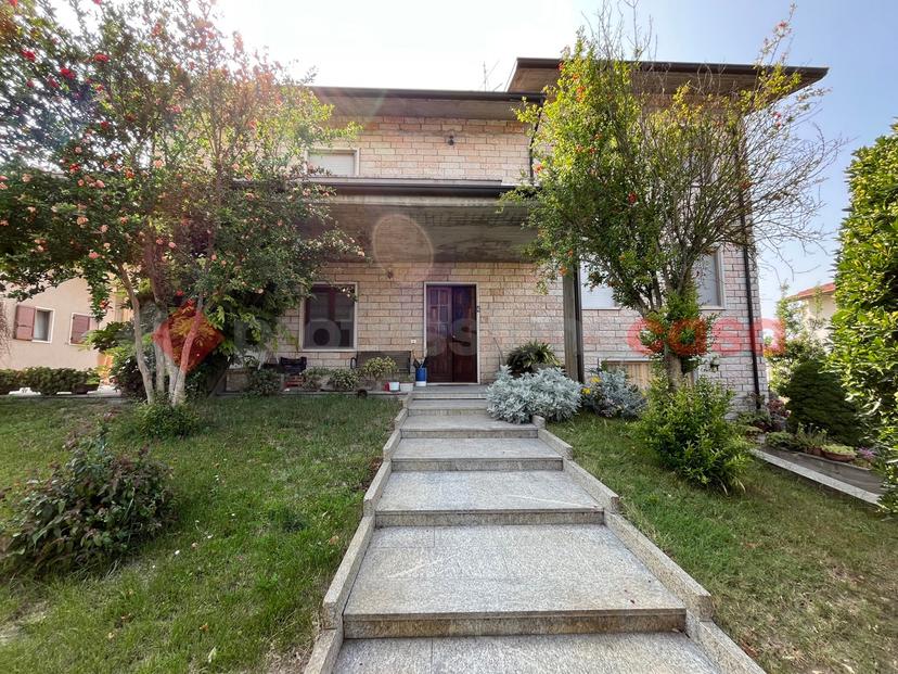Villa, Trevenzuolo — foto 4 di 5