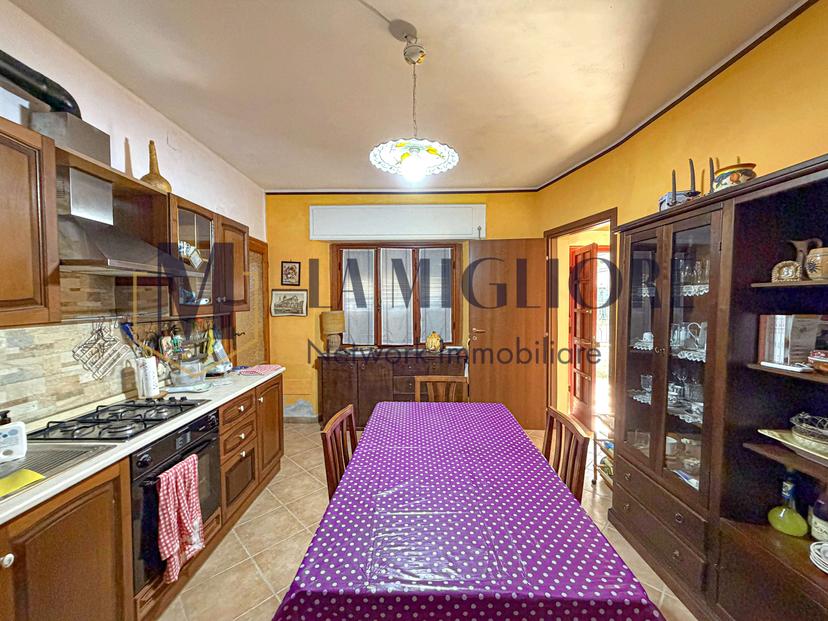 Casa indipendente in Via Giovanni Pacchini  108, Lucca — foto 3 di 5