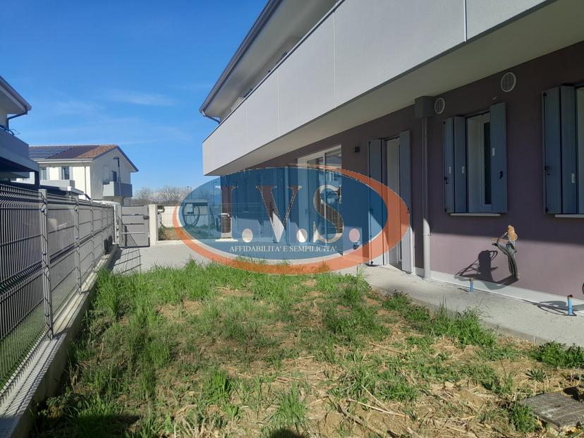 Trilocale in Via d. Cattaneo N. 1, Montegalda — foto 2 di 5