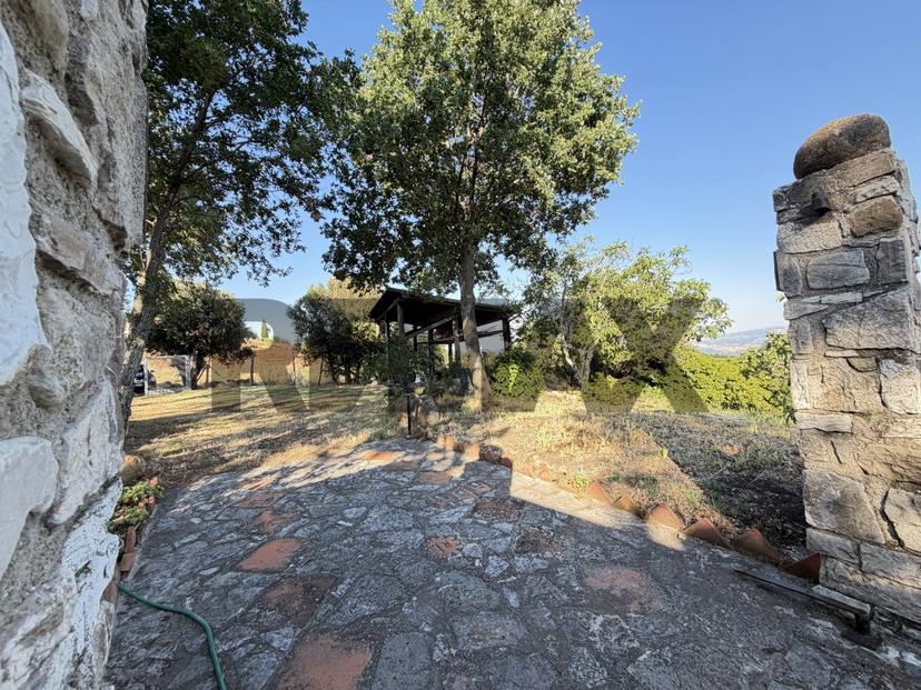 Casa indipendente in Contrada San Giovanni Snc, Civitacampomarano