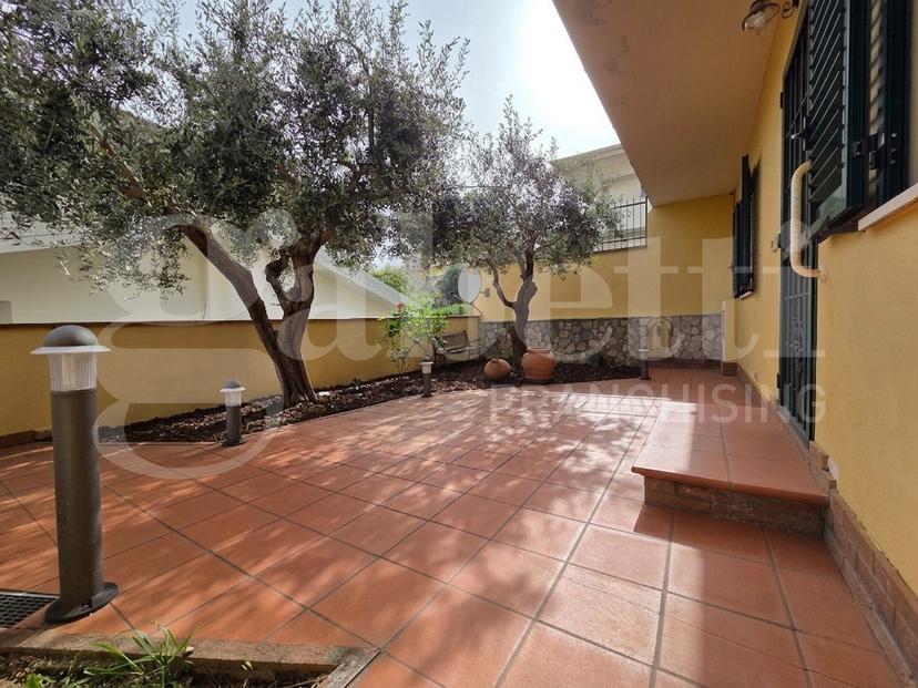 Trilocale in Via Kennedy 11, Marano Marchesato — foto 4 di 5