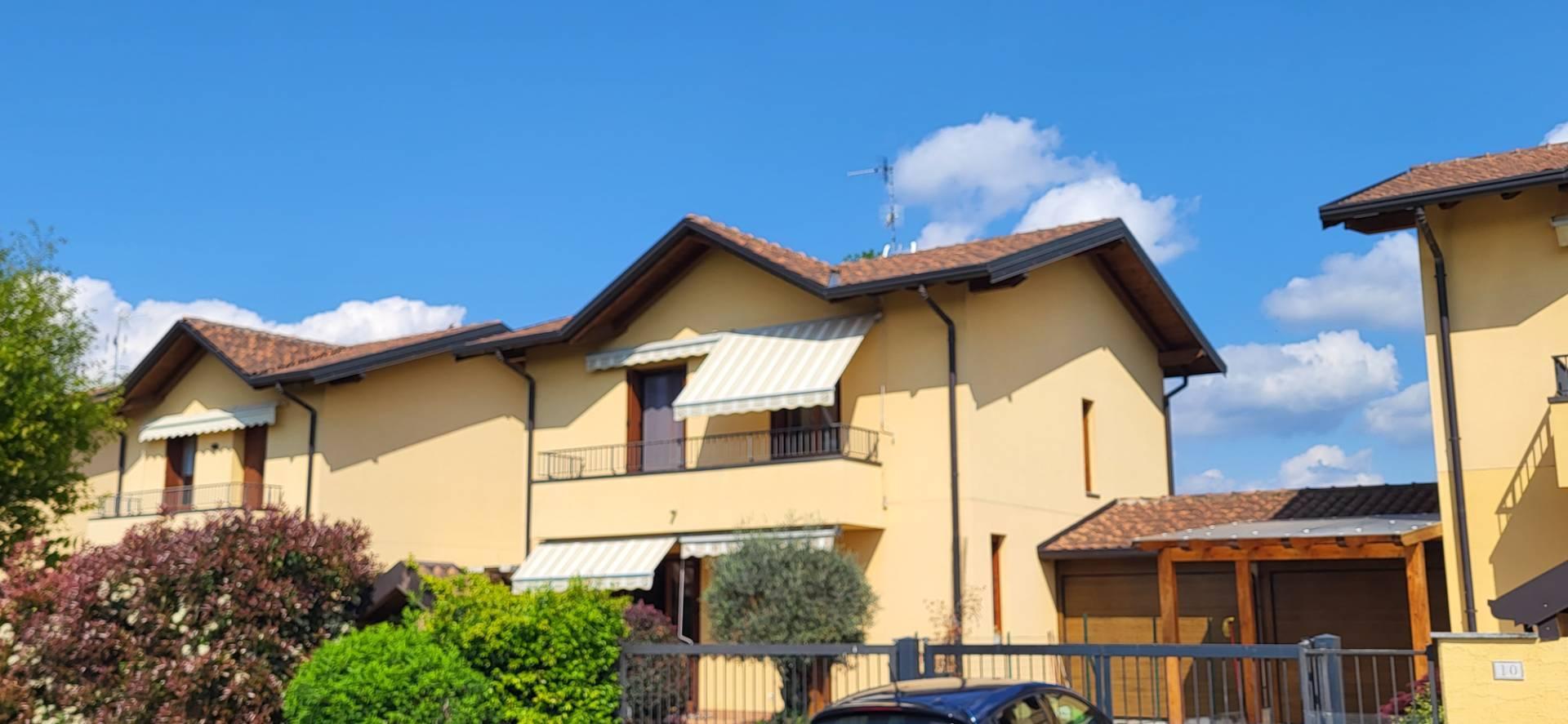 Villa in Marco Polo 10, Cassano Magnago