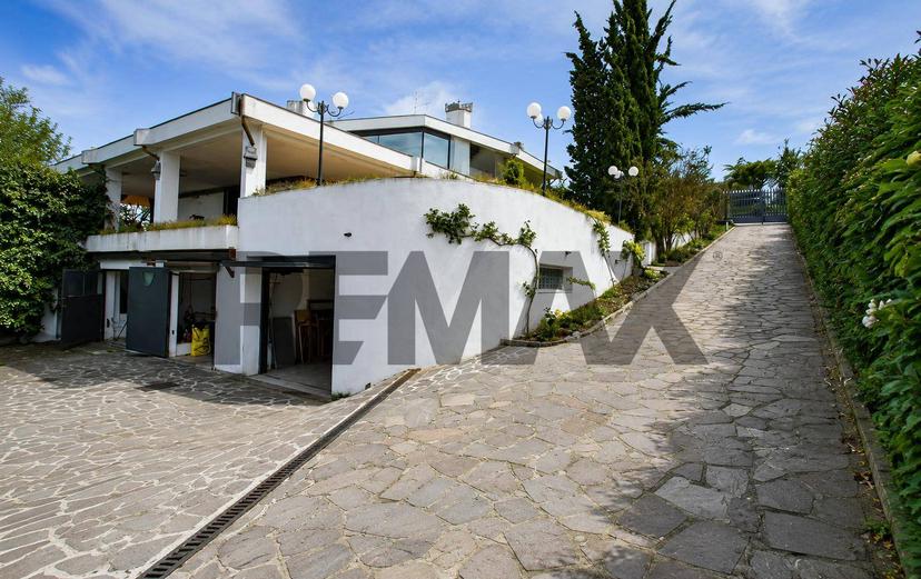 Villa, Coriano — foto 2 di 5