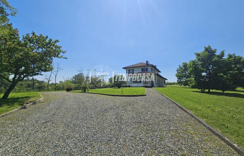 Villa in Via Carpeneto, Predosa — foto 4 di 5