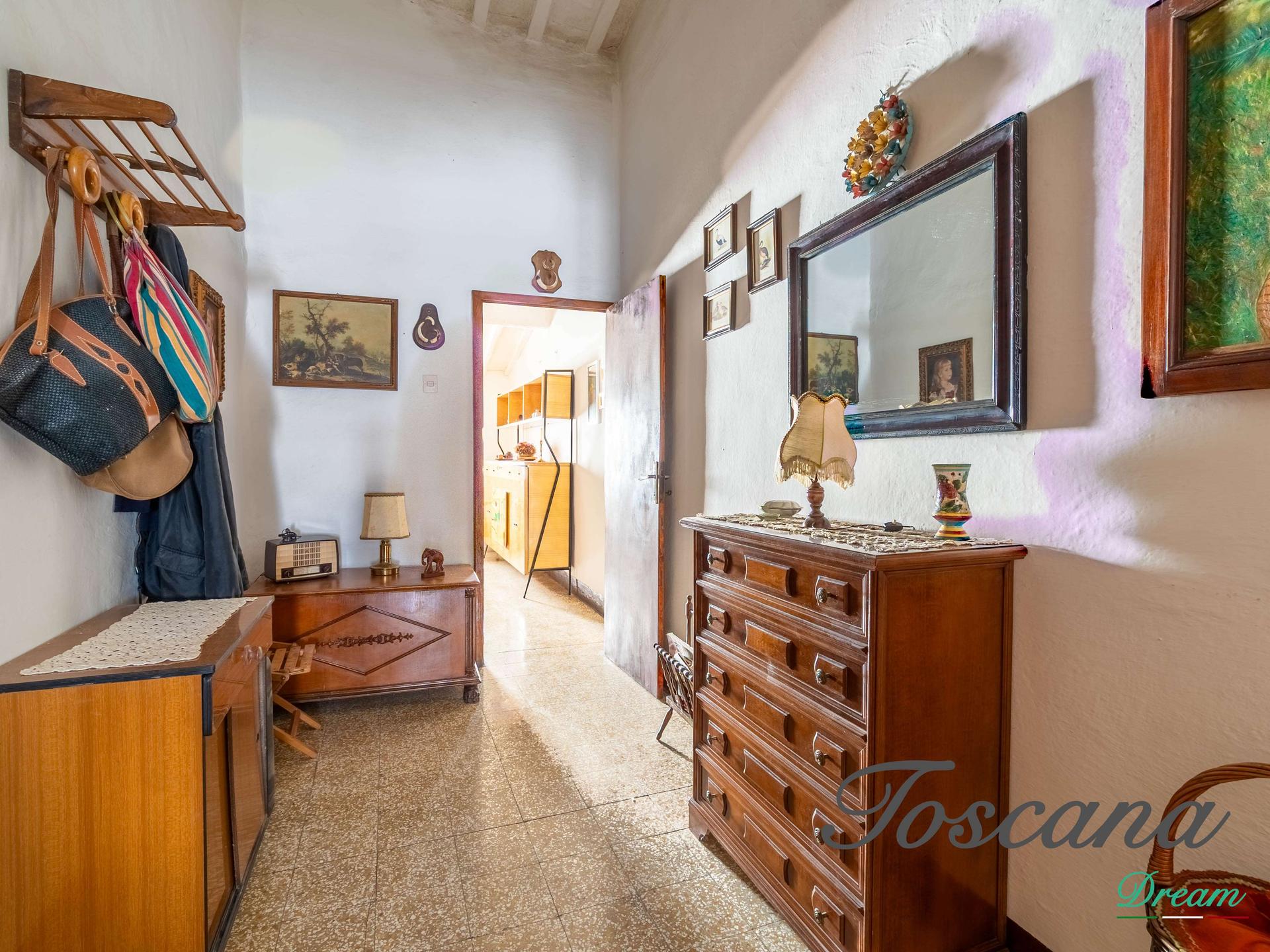 Quadrilocale in Via d'Azeglio 10, Monterotondo Marittimo