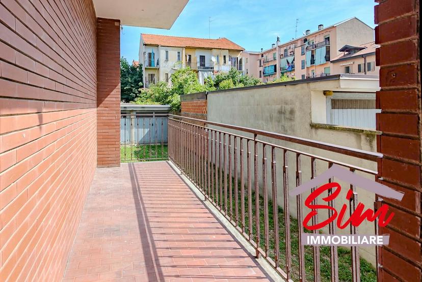 Trilocale in Via G. B. Magistrini 12, Novara