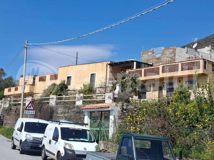 Casa indipendente in Via Rotabile Snc, Leni — foto 4 di 5