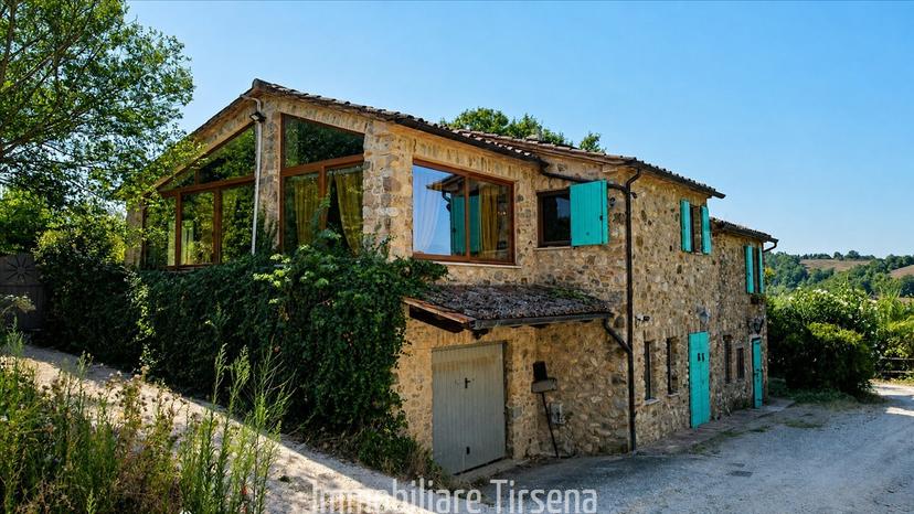 Casale, Fabro — foto 2 di 5