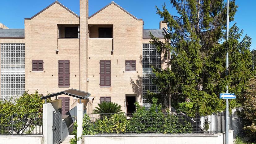 Villa a schiera in Via Barletta 78, Fermo — foto 4 di 5