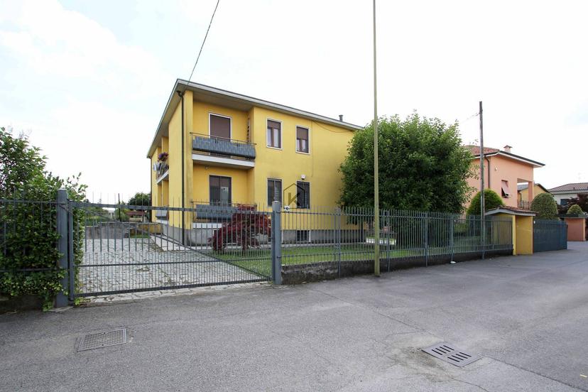 Trilocale in Via Antonio Fogazzaro 12, Vimercate — foto 3 di 5