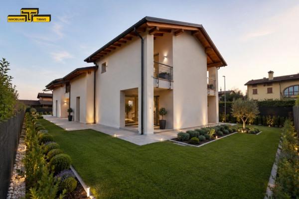 Villa in Via Luigi Settembrini, Reggio nell'Emilia — foto 3 di 5