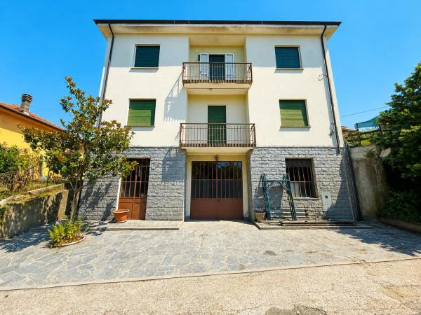Appartamento in villa in Regione Castagnole, Canelli — foto 2 di 5
