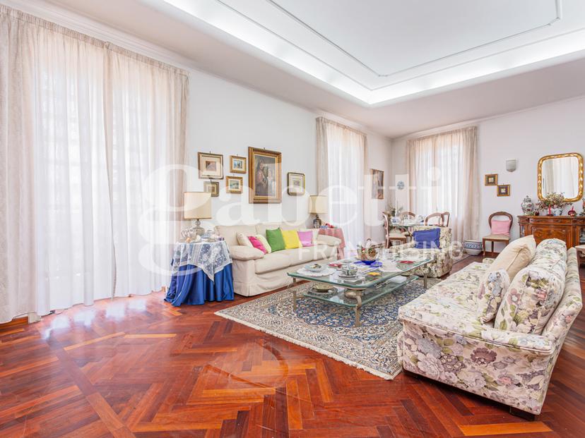 Appartamento in Via Merolla, Marano di Napoli — foto 2 di 5