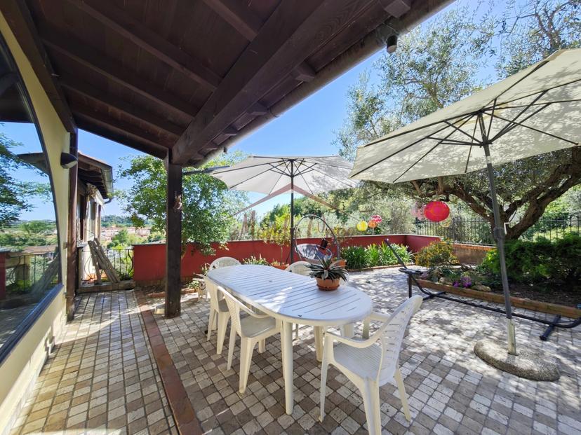 Villa in Via Canalburo 66 a, Sarzana