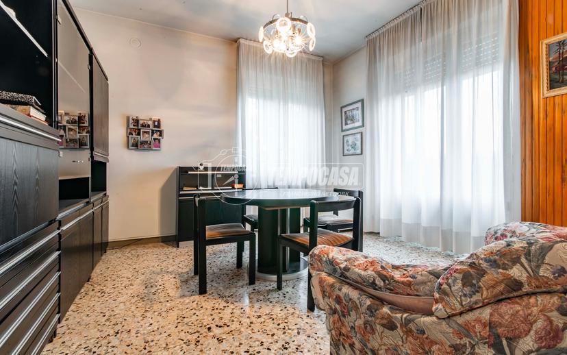 Villa in Via Trento 31, Marnate — foto 2 di 5