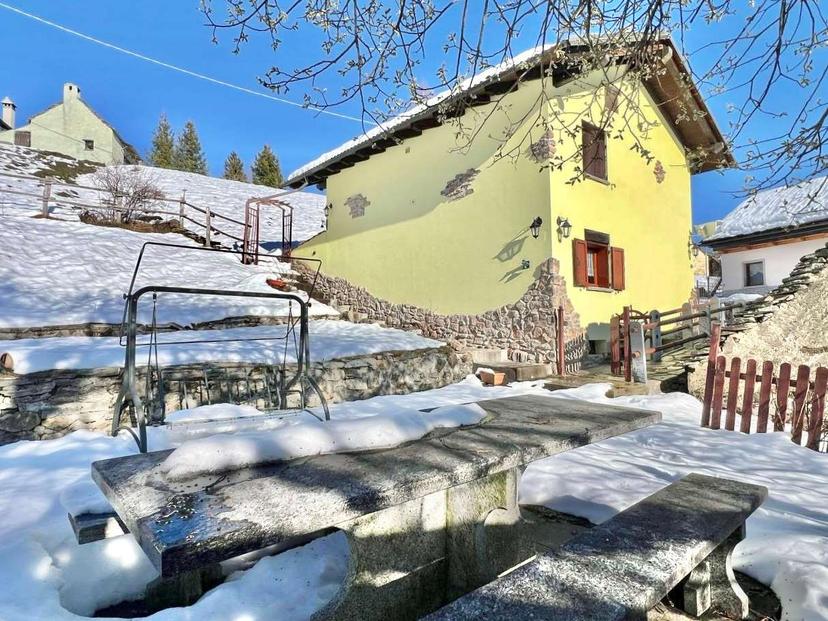 Villa unifamiliare, Bognanco — foto 3 di 5