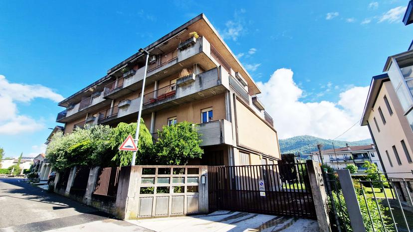 Villa in Via Bravi 94, Bergamo — foto 5 di 5