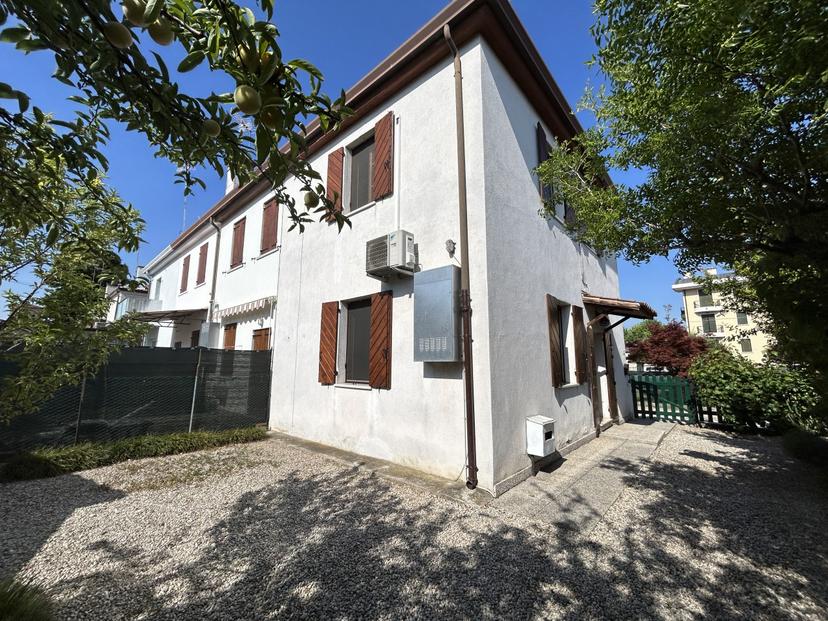Villa a schiera in Via Piave, Noale — foto 3 di 5