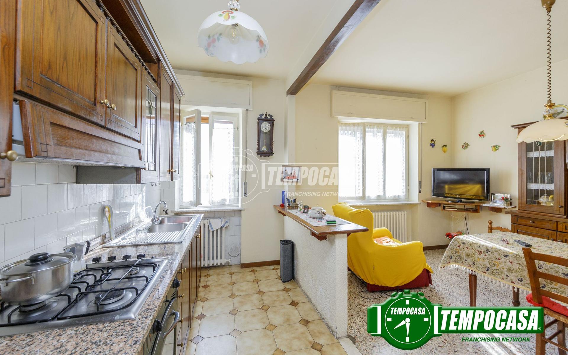 Trilocale in Via Pollini Stefano, Zinasco Nuovo, Zinasco