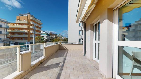 Trilocale in Viale Gabriele d'Annunzio 88, Riccione