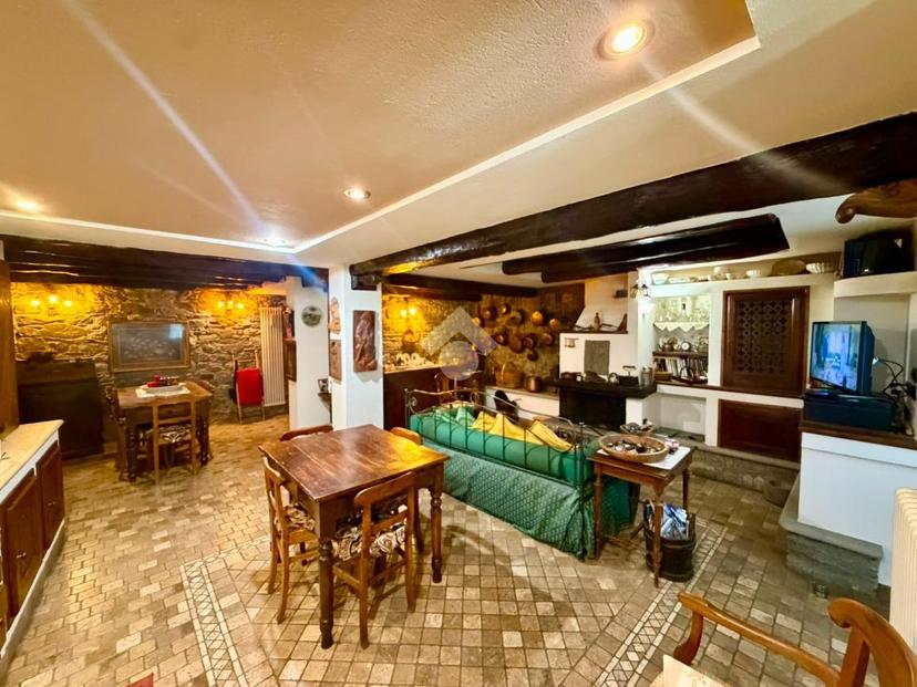 Casa indipendente in Villaggio Argnod 6, Quart