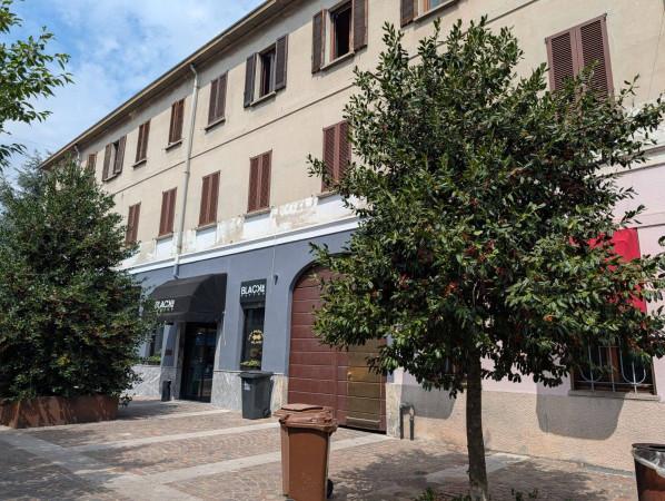 Trilocale in Via Mauro Venegoni 30, Legnano